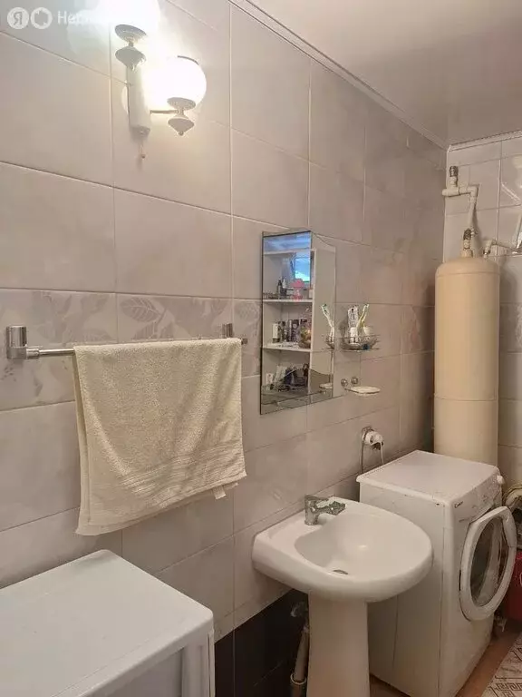 Дом в село Скорняково, Центральная улица, 36 (120 м) - Фото 1