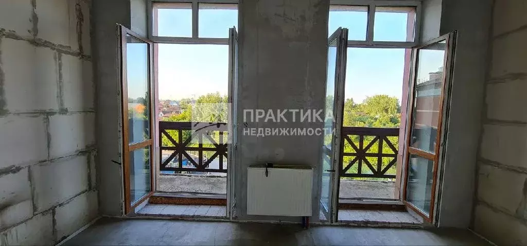Продается 4-комнатная квартира - Фото 1