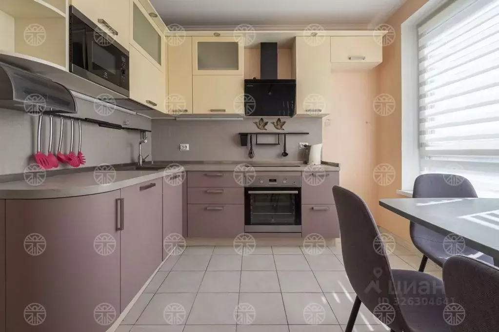 2-к кв. Москва Боровское ш., 2к5 (69.9 м) - Фото 1