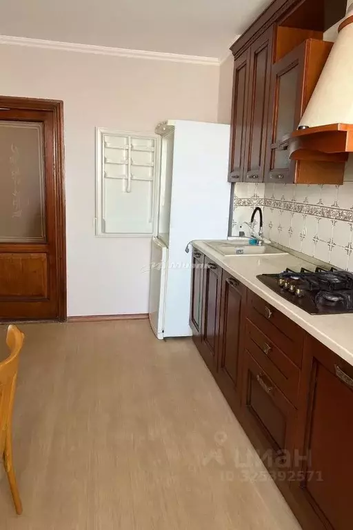 3-к кв. Крым, Симферополь ул. 60 лет Октября, 37 (71.9 м) - Фото 2