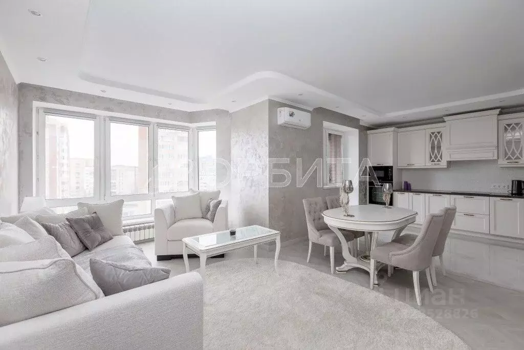 2-к кв. Тюменская область, Тюмень Первомайская ул., 50 (66.4 м) - Фото 1