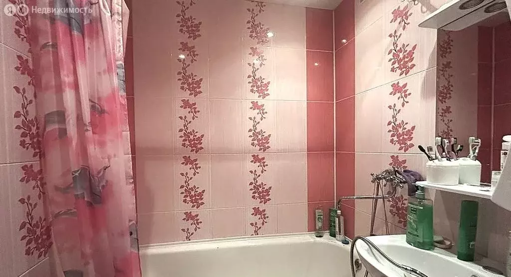 3-комнатная квартира: Советский, посёлок городского типа Советский, ... - Фото 1