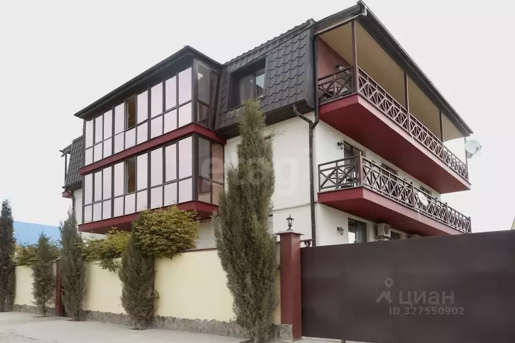 Дом в Крым, Судак ул. Таврическая (547 м) - Фото 1