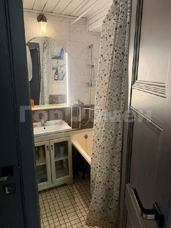 Продается 2-комнатная квартира - Фото 1