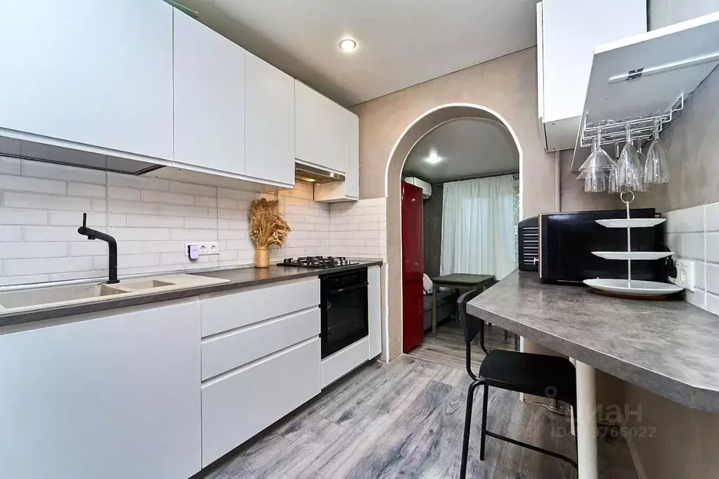 4-к кв. Краснодарский край, Краснодар ул. Имени Калинина, 13к44 (80.0 ... - Фото 1