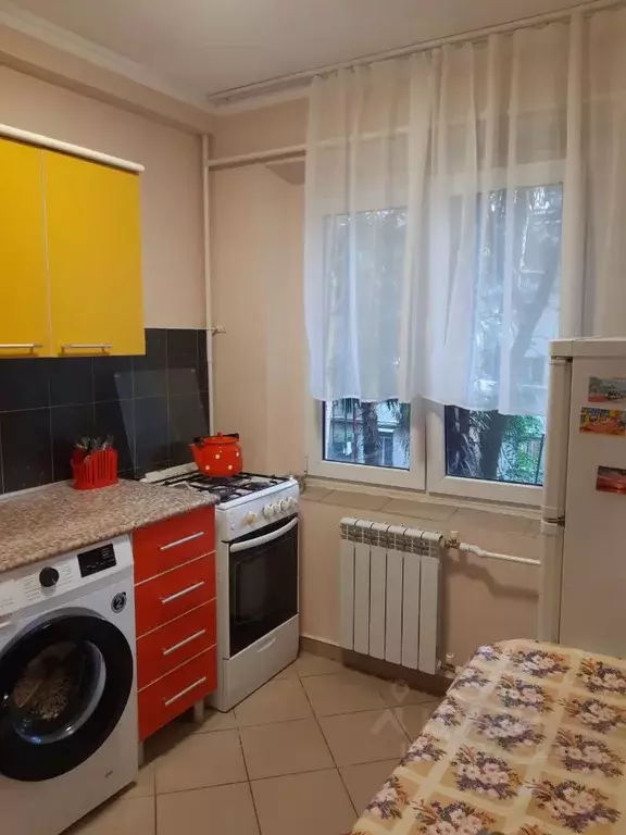 1-к кв. Краснодарский край, Сочи Бытха мкр, ул. Ясногорская, 7 (30.0 ... - Фото 0