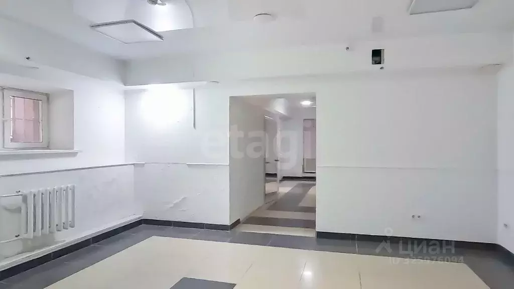 Помещение свободного назначения в Тюменская область, Тюмень ул. ... - Фото 1