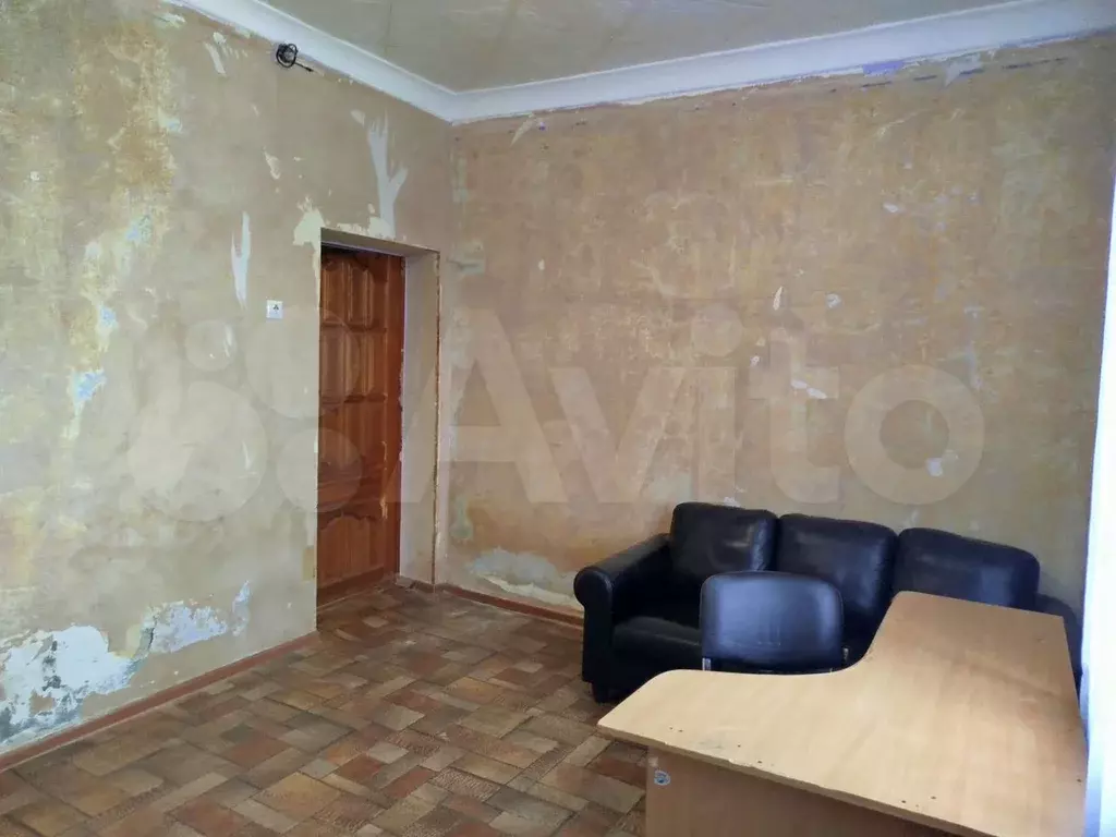 Комната 25 м в 3-к., 1/2 эт. - Фото 1