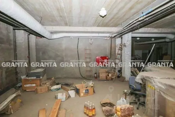 Помещение свободного назначения в Красноярский край, Красноярск просп. ... - Фото 2