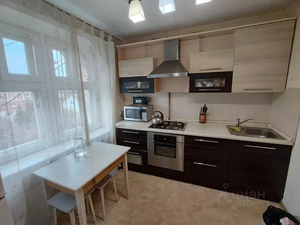 3-к кв. Чувашия, Чебоксары ул. Калинина, 101к1 (81.0 м) - Фото 0