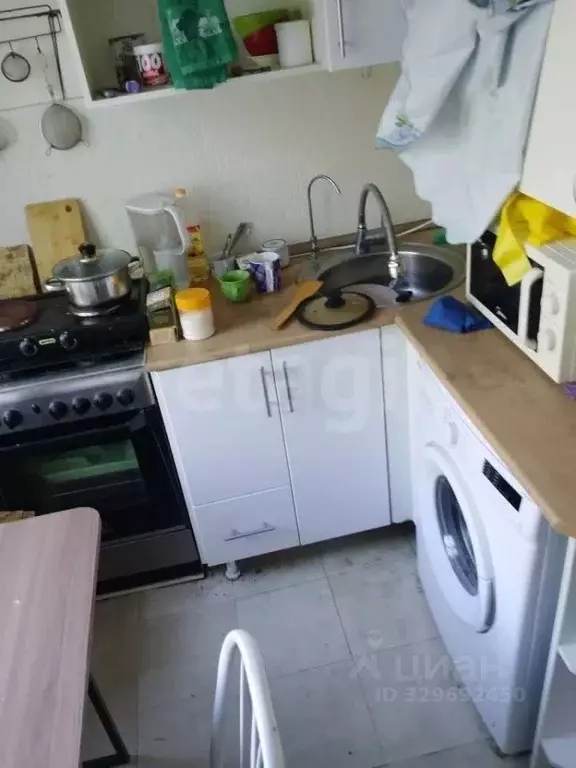 2-к кв. Алтайский край, Барнаул ул. Антона Петрова, 106А (45.4 м) - Фото 2