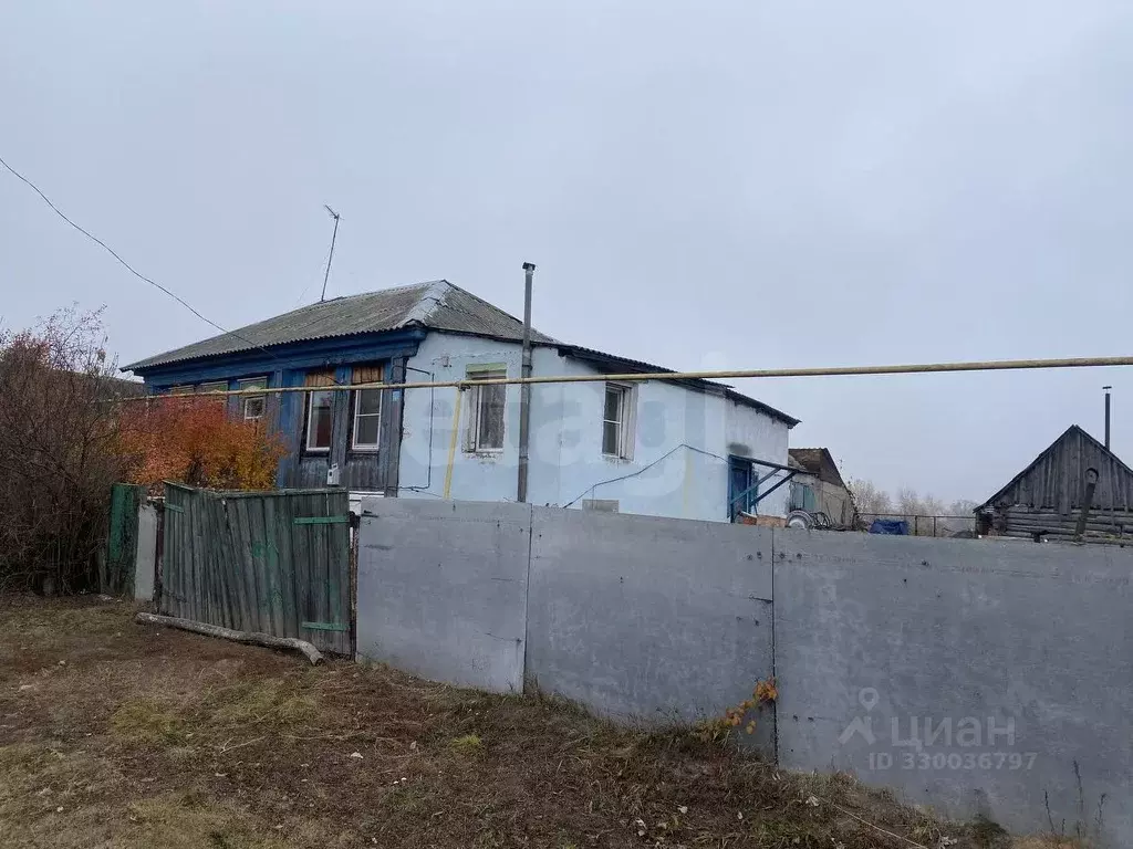 Дом в Мордовия, с. Ичалки ул. Октябрьская, 37 (55 м) - Фото 1