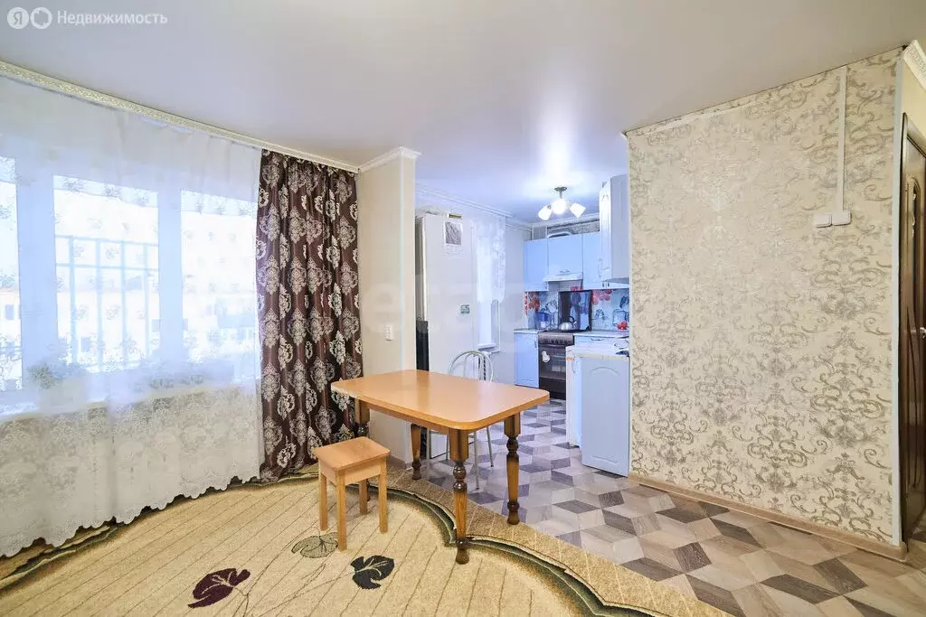 3-комнатная квартира: Стерлитамак, Вокзальная улица, 27 (59.4 м) - Фото 1
