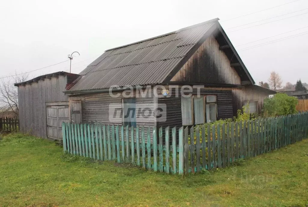 Дом в Свердловская область, Шалинский муниципальный округ, с. Сылва ... - Фото 1