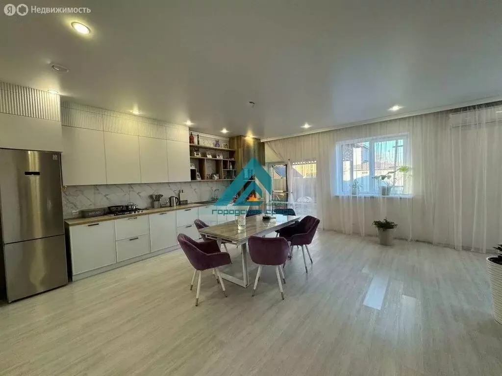 Дом в посёлок Весенний, микрорайон Весенний-2, Тенистая улица, 31 (137 ... - Фото 1