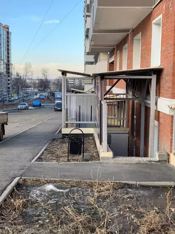 Помещение свободного назначения в Иркутская область, Иркутск пер. ... - Фото 1