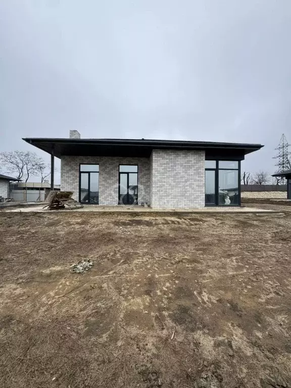 Дом в Волгоградская область, Волгоград ул. Джамбула Джабаева (167 м) - Фото 2