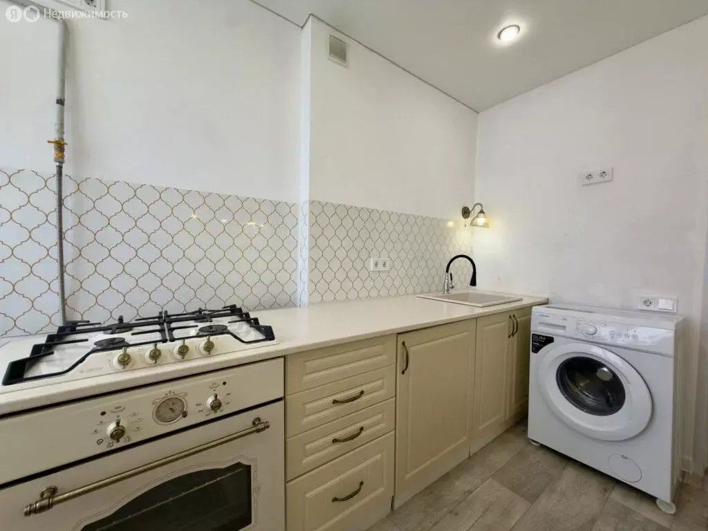 1-комнатная квартира: Евпатория, проспект Победы, 87Бк2 (36 м) - Фото 2