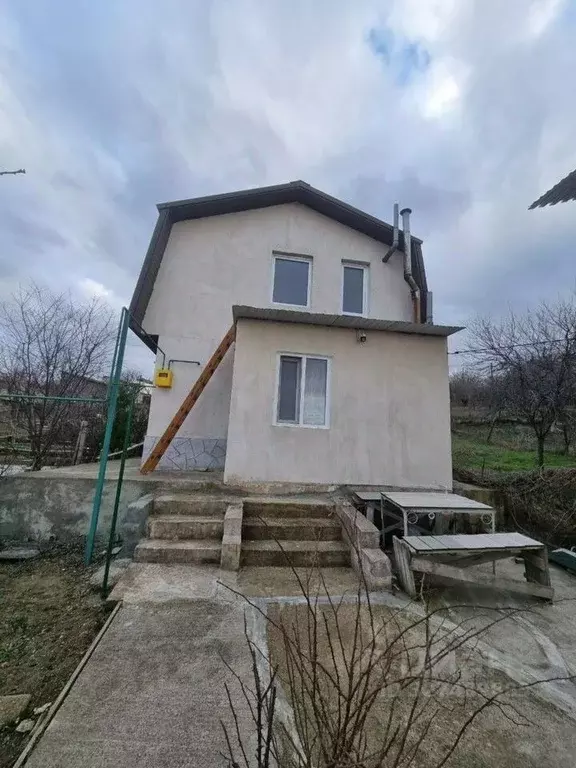 Дом в Крым, Феодосия муниципальный округ, с. Солнечное ул. ... - Фото 1