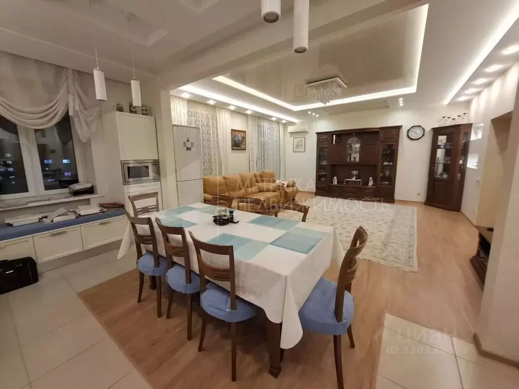 2-к кв. Тюменская область, Тюмень ул. Герцена, 55 (127.0 м) - Фото 1