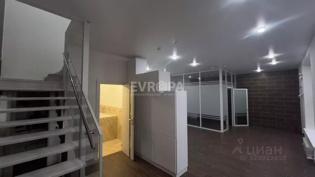 Офис в Ульяновская область, Ульяновск Сенгилеевский пер., 1 (107 м) - Фото 2