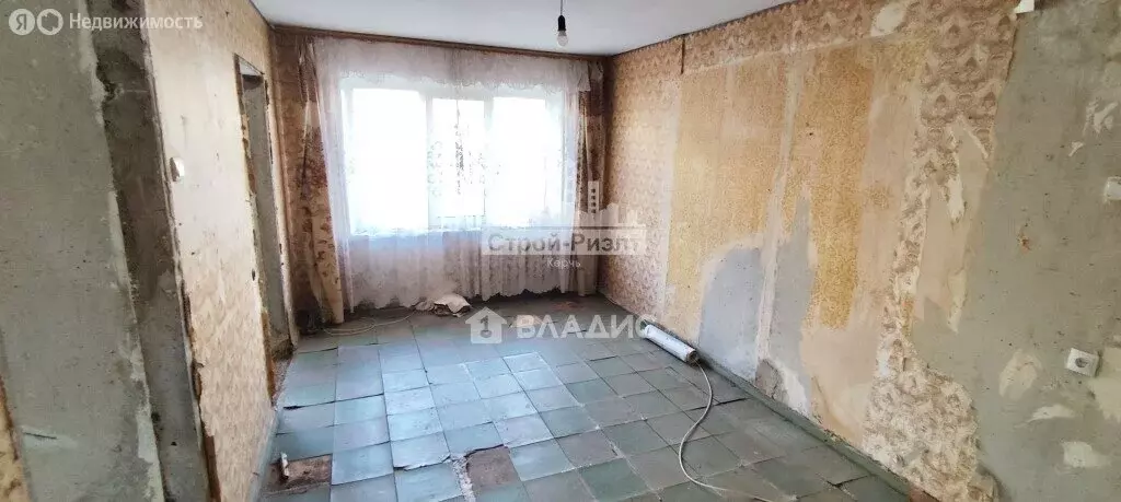 4-комнатная квартира: Керчь, улица Свердлова, 35 (62 м) - Фото 0