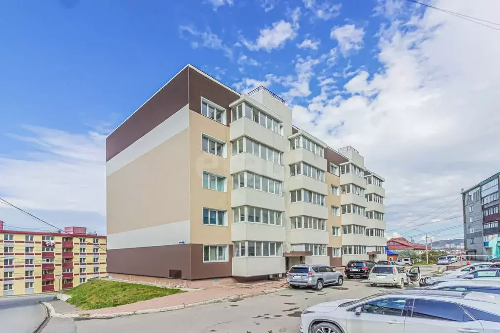 2-к кв. Сахалинская область, Холмск Школьная ул., 18А (66.1 м) - Фото 2