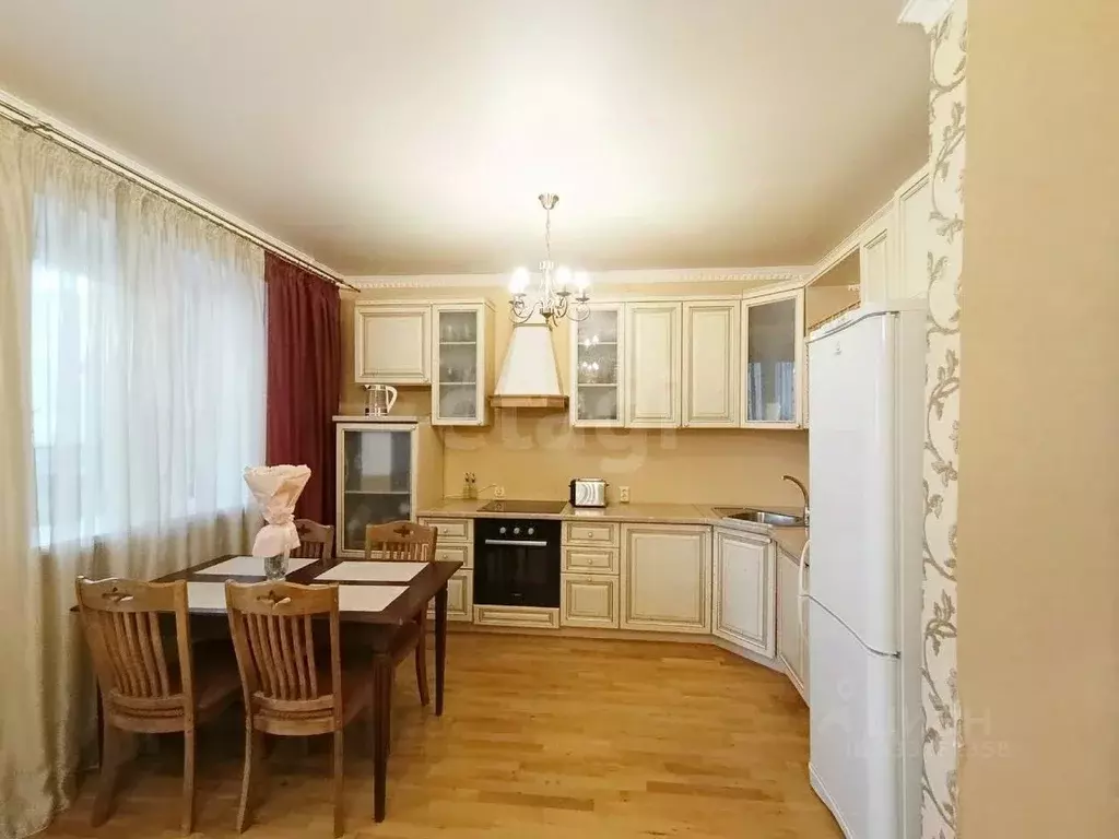 2-к кв. Тюменская область, Тюмень ул. Василия Гольцова, 22 (58.8 м) - Фото 1
