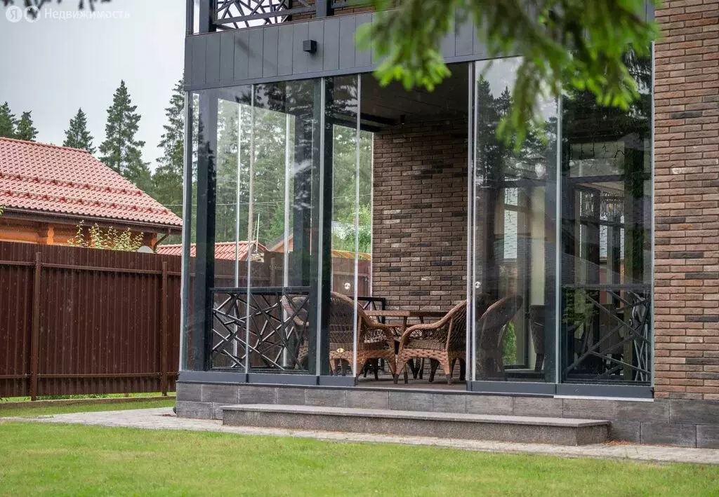 Дом в Сертолово, СНТ Медное Озеро-3, 4-я линия (330 м) - Фото 1