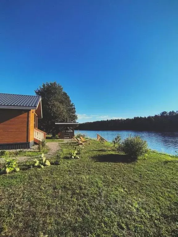 Дом в Карелия, Олонецкий район, Ильинское с/пос, с. Нурмойла, д. Устье ... - Фото 1