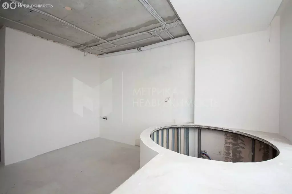 1-комнатная квартира: Тюмень, улица Малыгина, 90 (63.6 м) - Фото 2