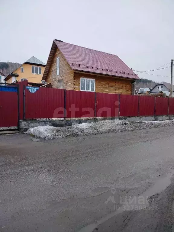 Дом в Кемеровская область, Калтан ул. Калинина, 63Г (64 м) - Фото 1