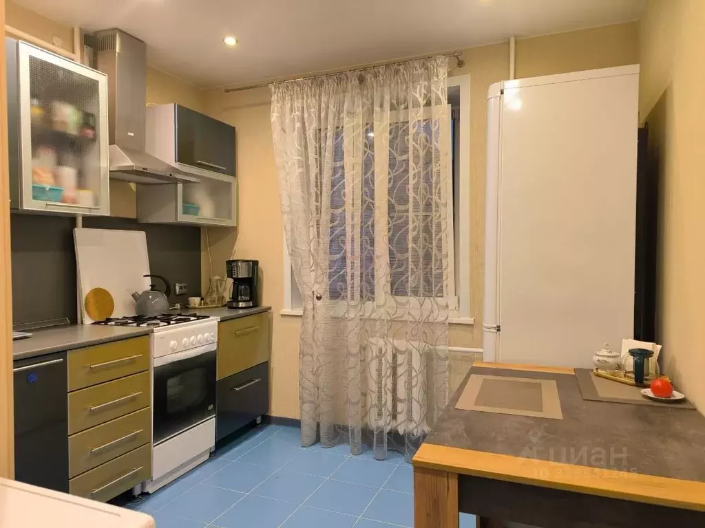 1-к кв. Коми, Сыктывкар Школьный пер., 14 (35.0 м) - Фото 0