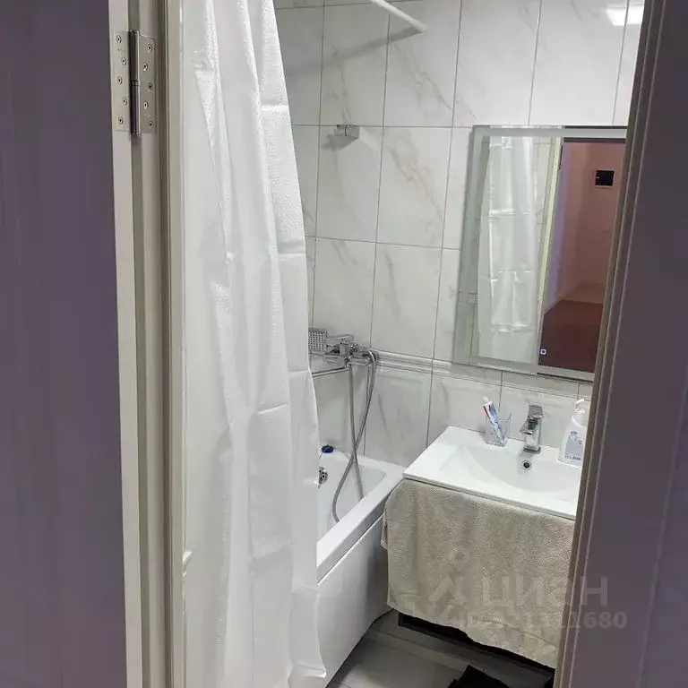 2-к кв. Дагестан, Каспийск просп. Акулиничева, 13А (65.0 м) - Фото 1
