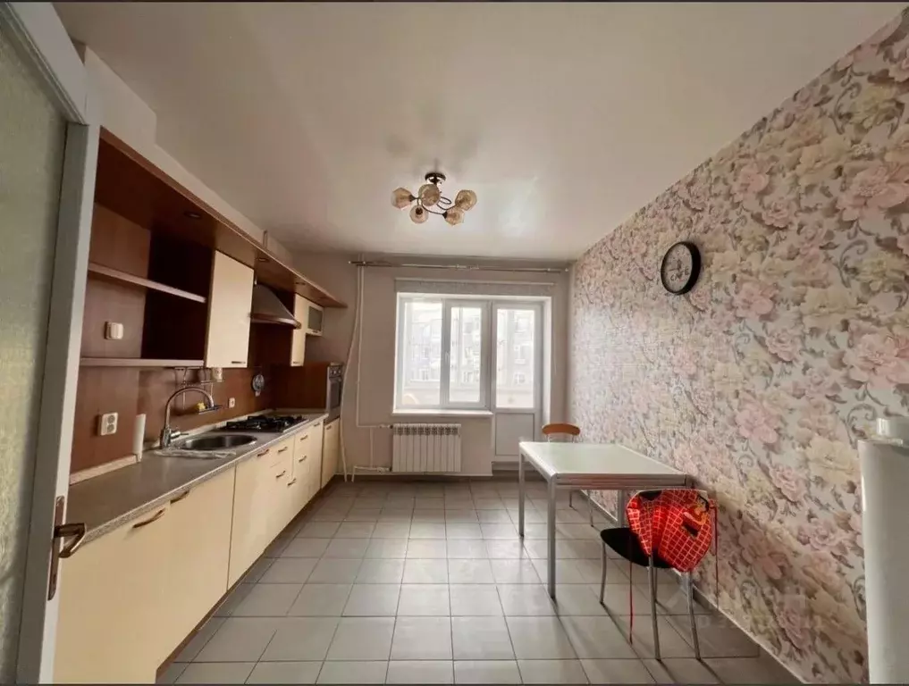 3-к кв. Саха (Якутия), Якутск ул. Петра Алексеева, 5 (98.0 м) - Фото 0