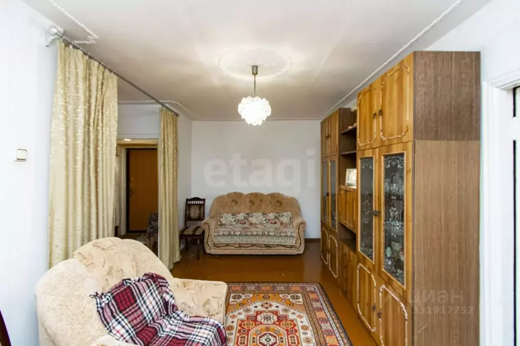 2-к кв. Тюменская область, Тюмень ул. Республики, 156 (41.5 м) - Фото 1