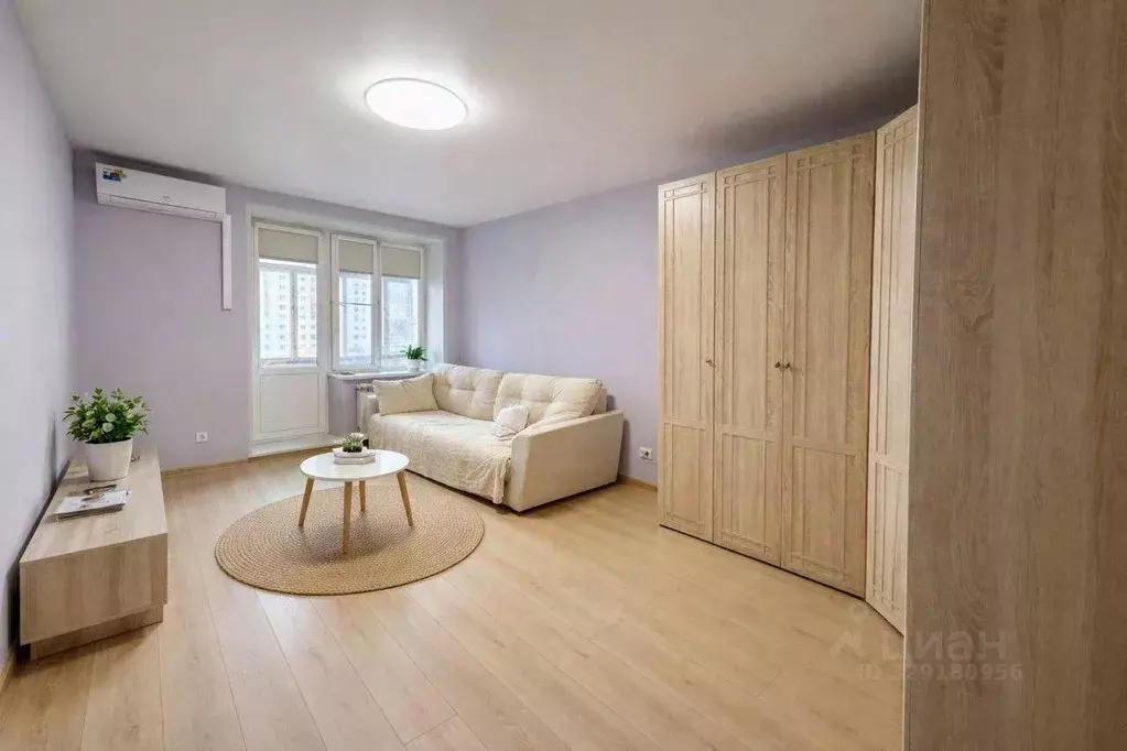 Квартира, 3 комнаты, 61.7 м - Фото 1