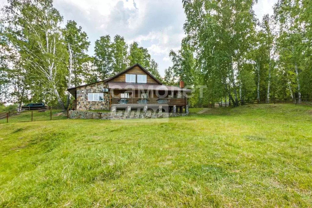 Дом в Курганская область, Катайск Железнодорожная ул., 2 (154 м) - Фото 1