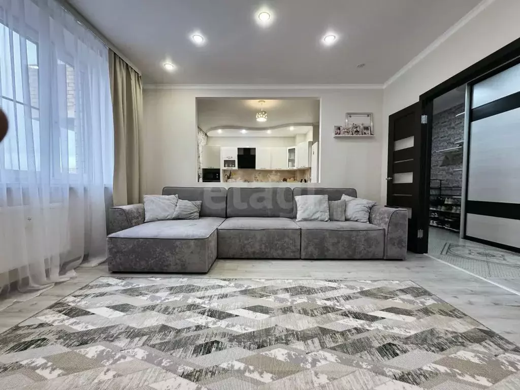 4-к кв. Тюменская область, Тюмень ул. Тимофея Чаркова, 81 (95.0 м) - Фото 2