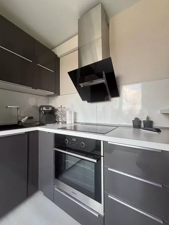 1-к. квартира, 31 м, 5/5 эт. - Фото 1