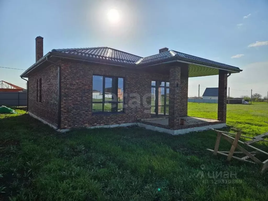Дом в Ростовская область, Азовский район, с. Кулешовка ул. Ивасенко ... - Фото 1