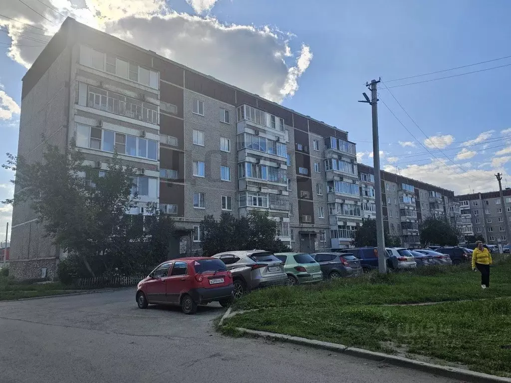 3-к кв. Свердловская область, Верхняя Пышма ул. Мичурина, 8 (64.0 м) - Фото 2