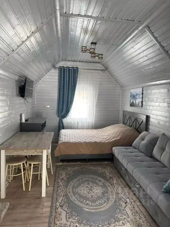 Дом в Карачаево-Черкесия, Зеленчукский район, с. Архыз ул. Набережная ... - Фото 0