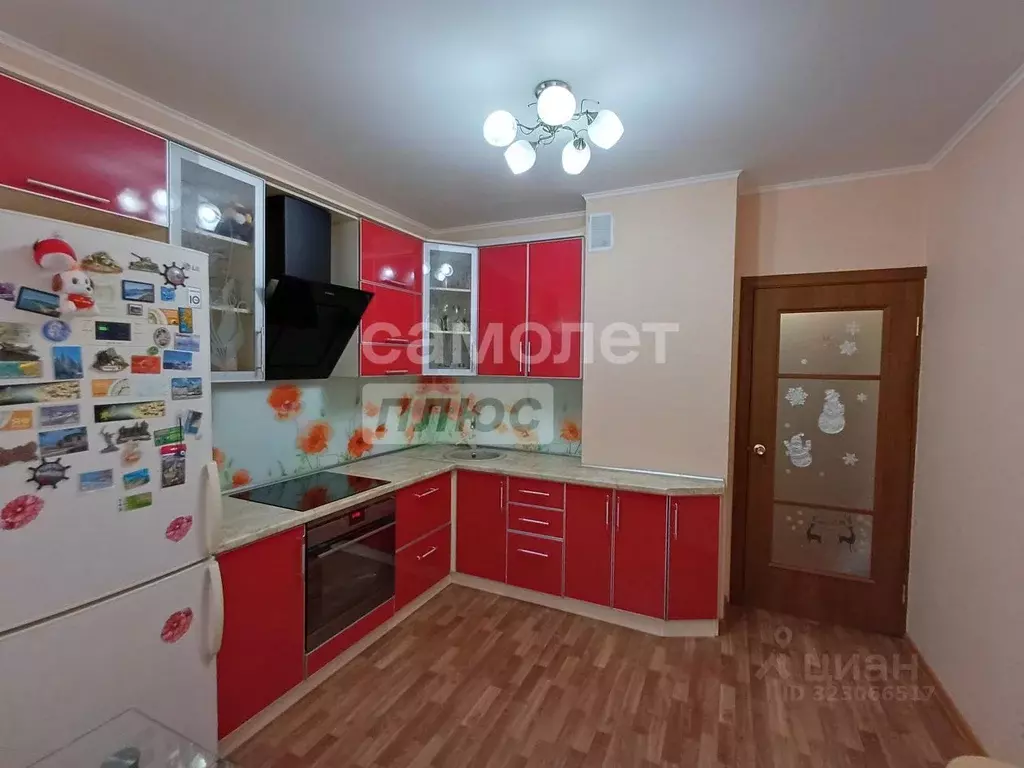 2-к кв. Курская область, Курск просп. Вячеслава Клыкова, 77 (56.4 м) - Фото 2