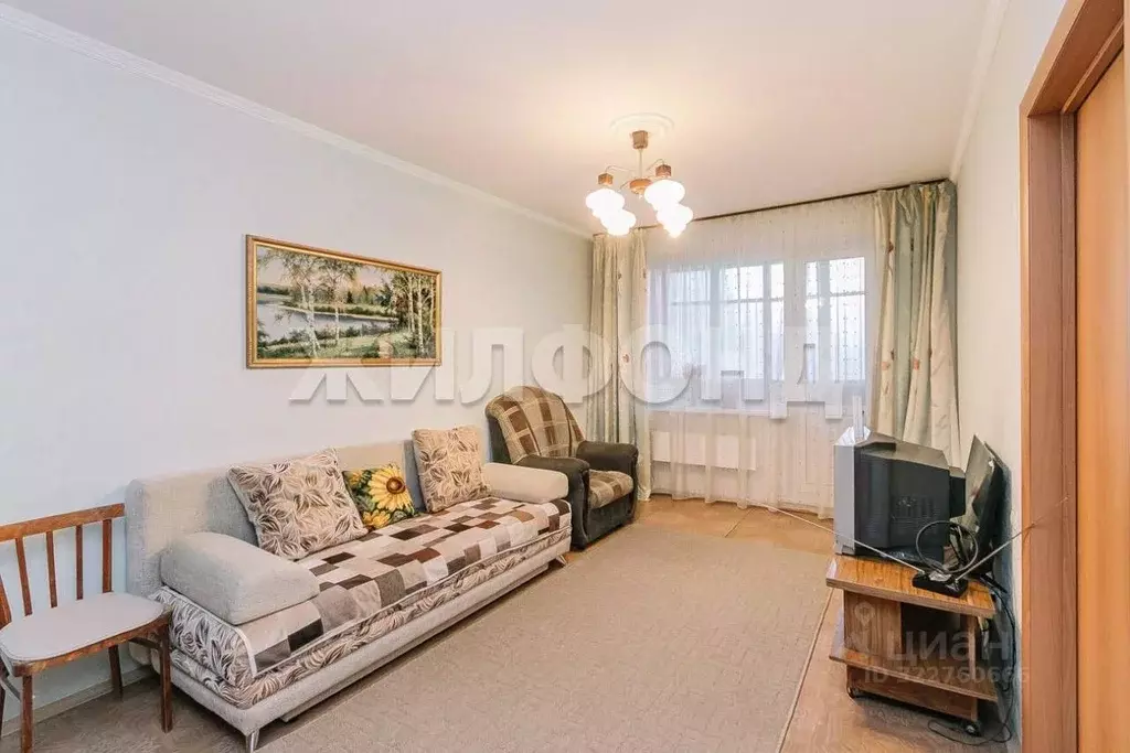 3-к кв. Новосибирская область, Новосибирск Северо-Чемской жилмассив, ... - Фото 1