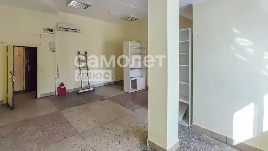 Помещение свободного назначения в Кемеровская область, Кемерово ул. ... - Фото 2