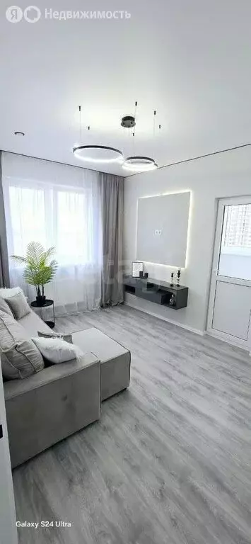 2-комнатная квартира: Краснодар, Российская улица, 267к5 (57 м) - Фото 1