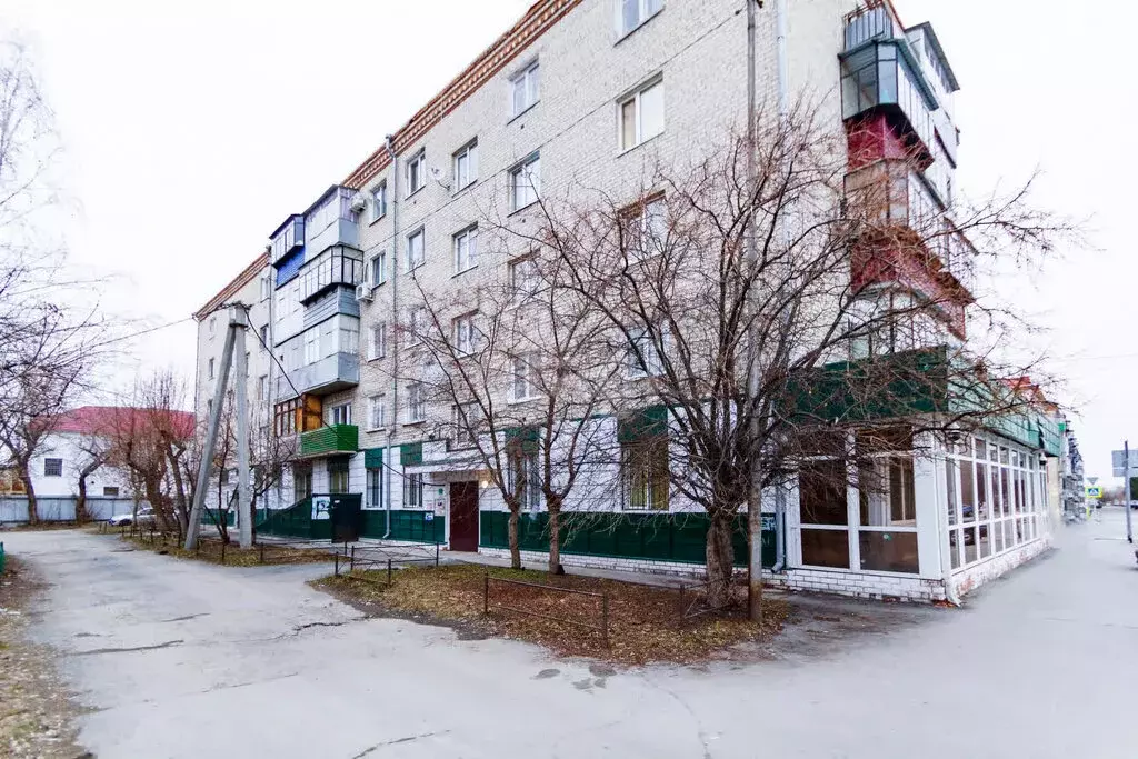3-комнатная квартира: Ялуторовск, улица Ленина, 50 (58.4 м) - Фото 0