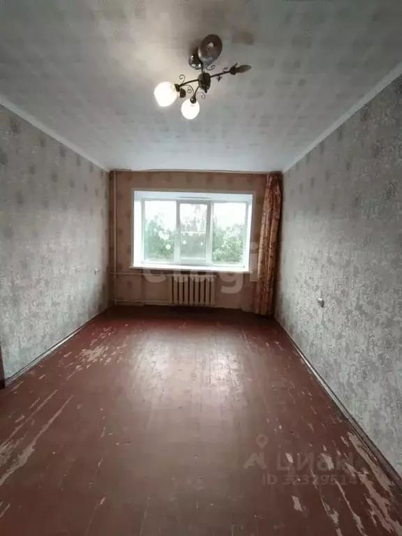 1-к кв. Калужская область, Малоярославецкий муниципальный округ, с. ... - Фото 1