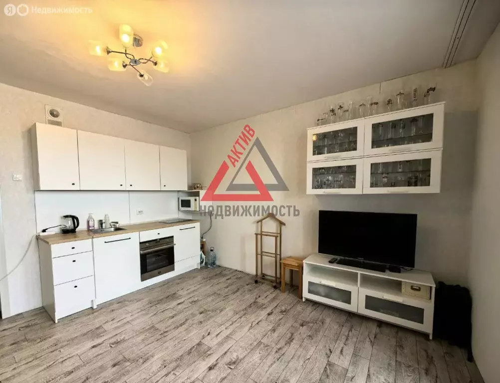 Квартира-студия: Каменск-Уральский, улица Кутузова, 24А (24.2 м) - Фото 0